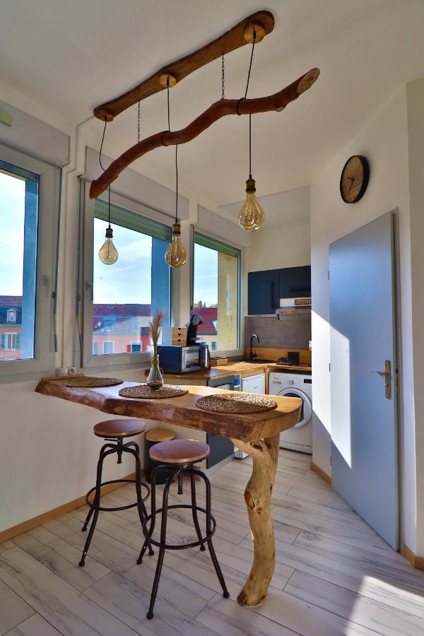 Superbe Studio Cosy Et Atypique 3 Etoiles Монбельяр Экстерьер фото
